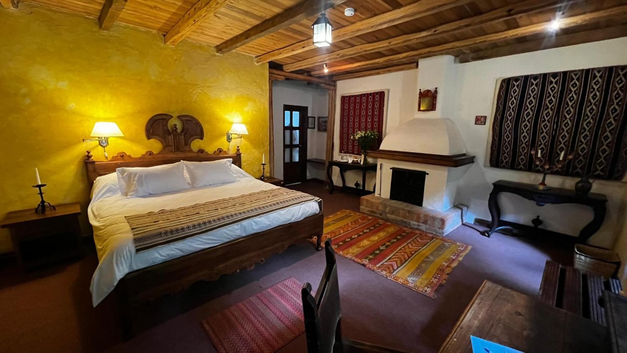 Hotel Hacienda Cusin Otavalo Exterior foto